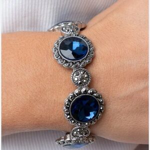Elegant Silver and Blue Women's stretchy Bracelet